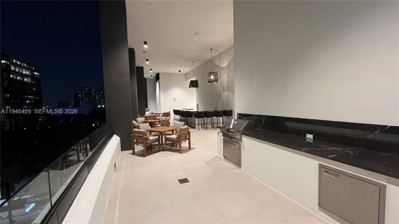 225 N Miami Ave , Unit 212, Miami, FL 33128 Photo