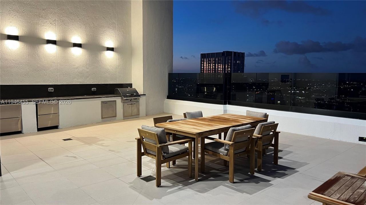 225 N Miami Ave , Unit 312, Miami, FL 33128 Photo