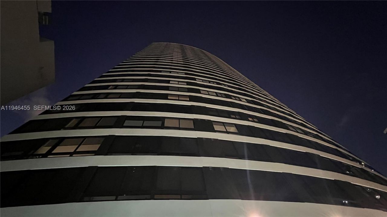 225 N Miami Ave , Unit 312, Miami, FL 33128 Photo