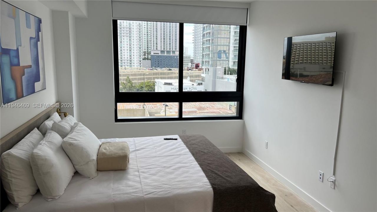 225 N Miami Ave , Unit 905, Miami, FL 33128 Photo