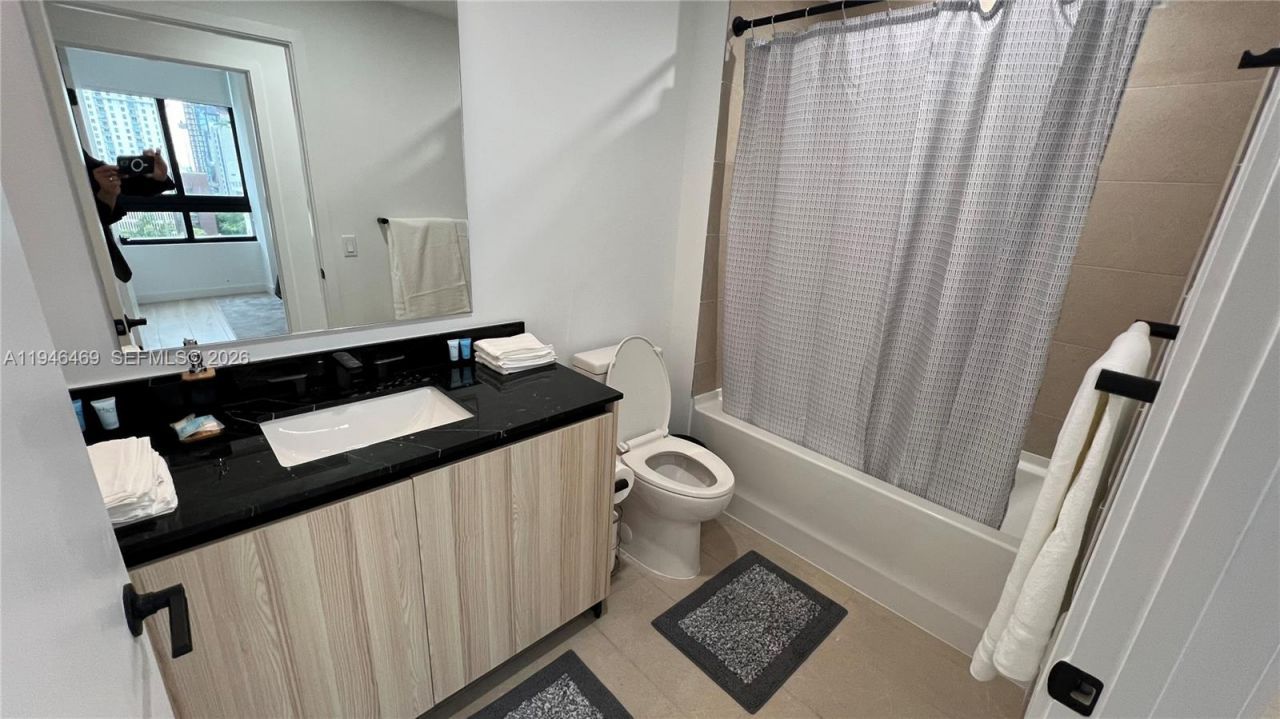 225 N Miami Ave , Unit 905, Miami, FL 33128 Photo