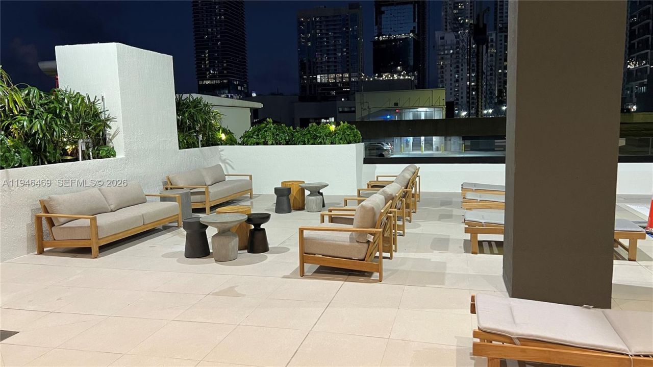 225 N Miami Ave , Unit 905, Miami, FL 33128 Photo