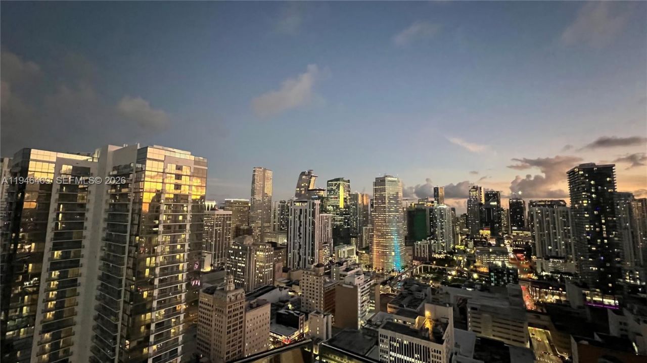 225 N Miami Ave , Unit 905, Miami, FL 33128 Photo