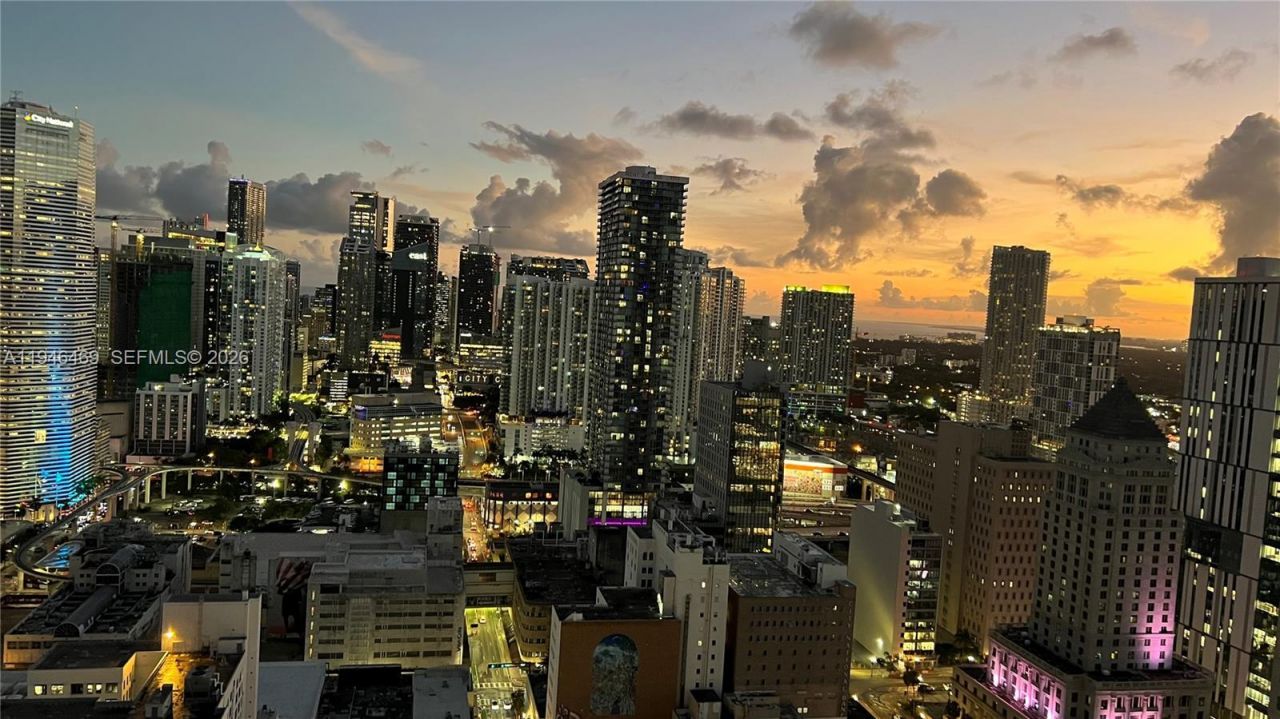 225 N Miami Ave , Unit 905, Miami, FL 33128 Photo