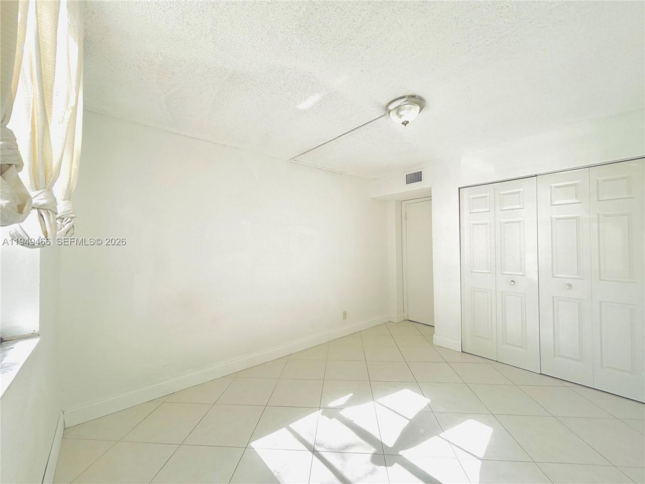 6190 Woodlands Blvd, Unit 113, Tamarac, FL 33319 Photo