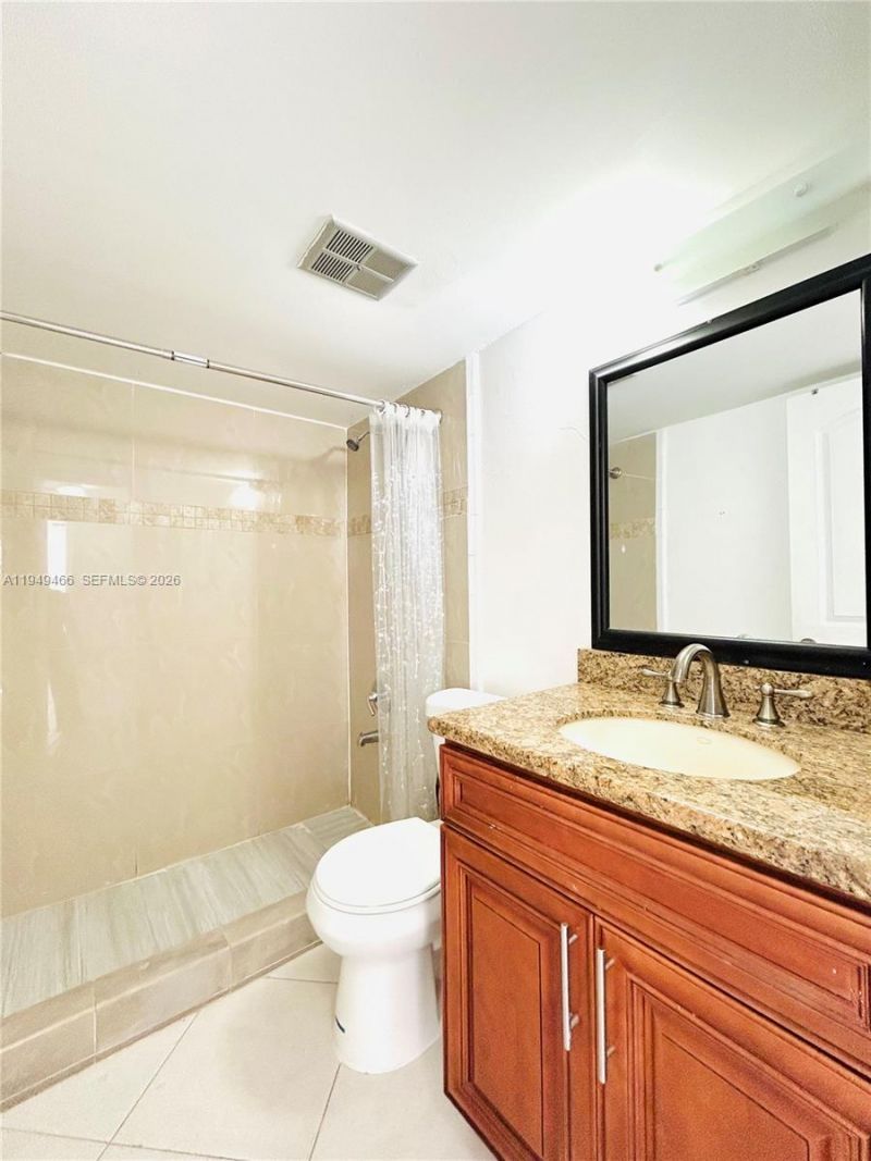 6190 Woodlands Blvd, Unit 113, Tamarac, FL 33319 Photo