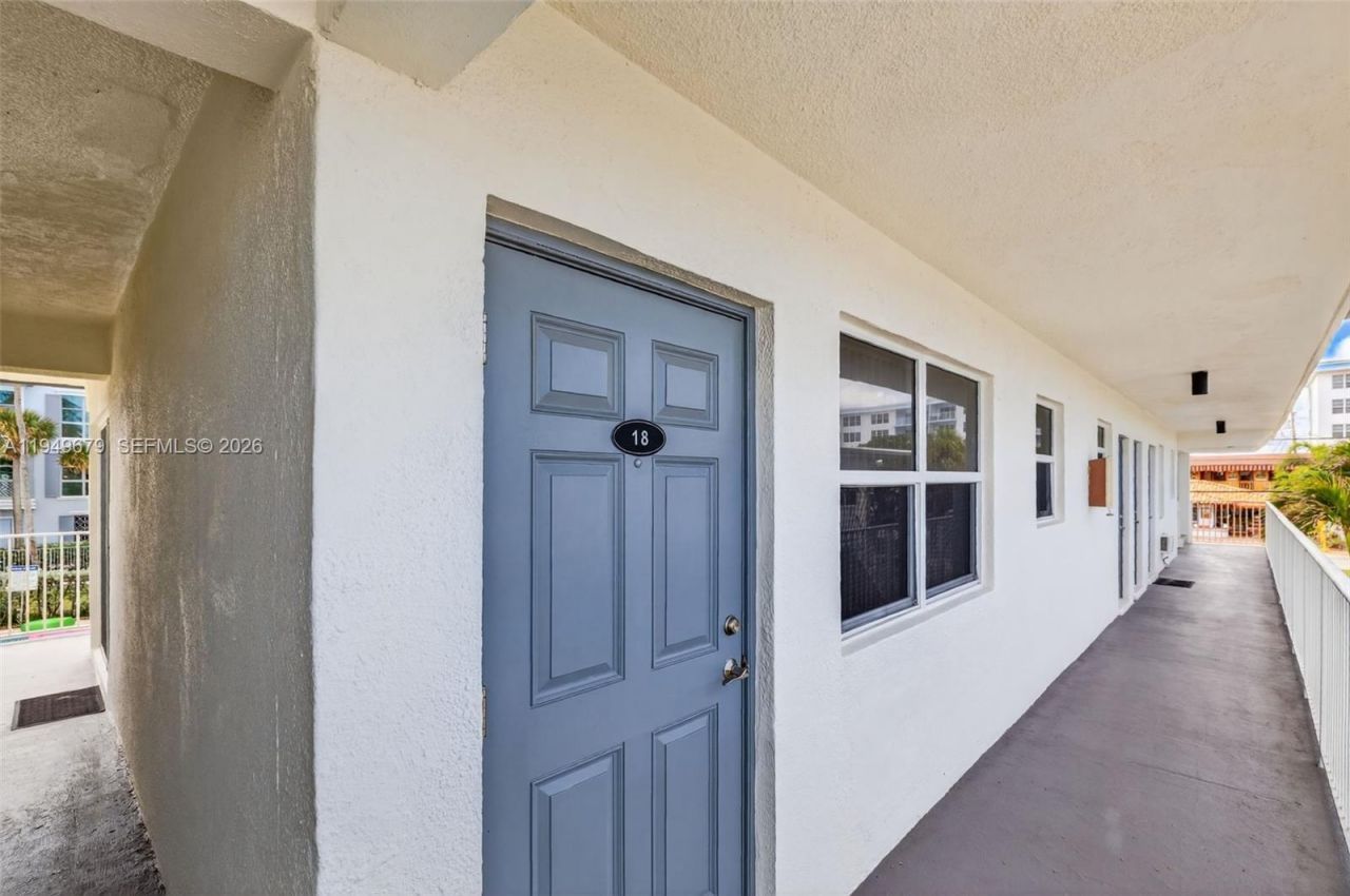 4520 El Mar, Unit 12+18, Lauderdale by the Sea, FL 33308 Photo