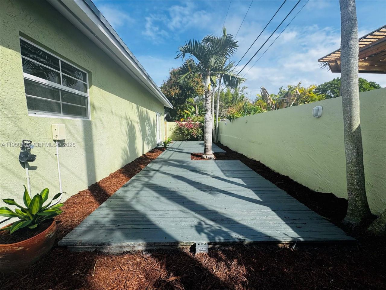 1012 NE 17th Ct, Unit 3, Fort Lauderdale, FL 33305 Photo