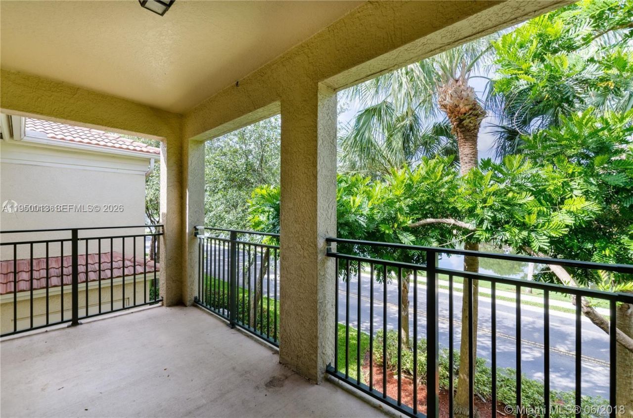 2458 Centergate Dr, Unit 202, Miramar, FL 33025 Photo
