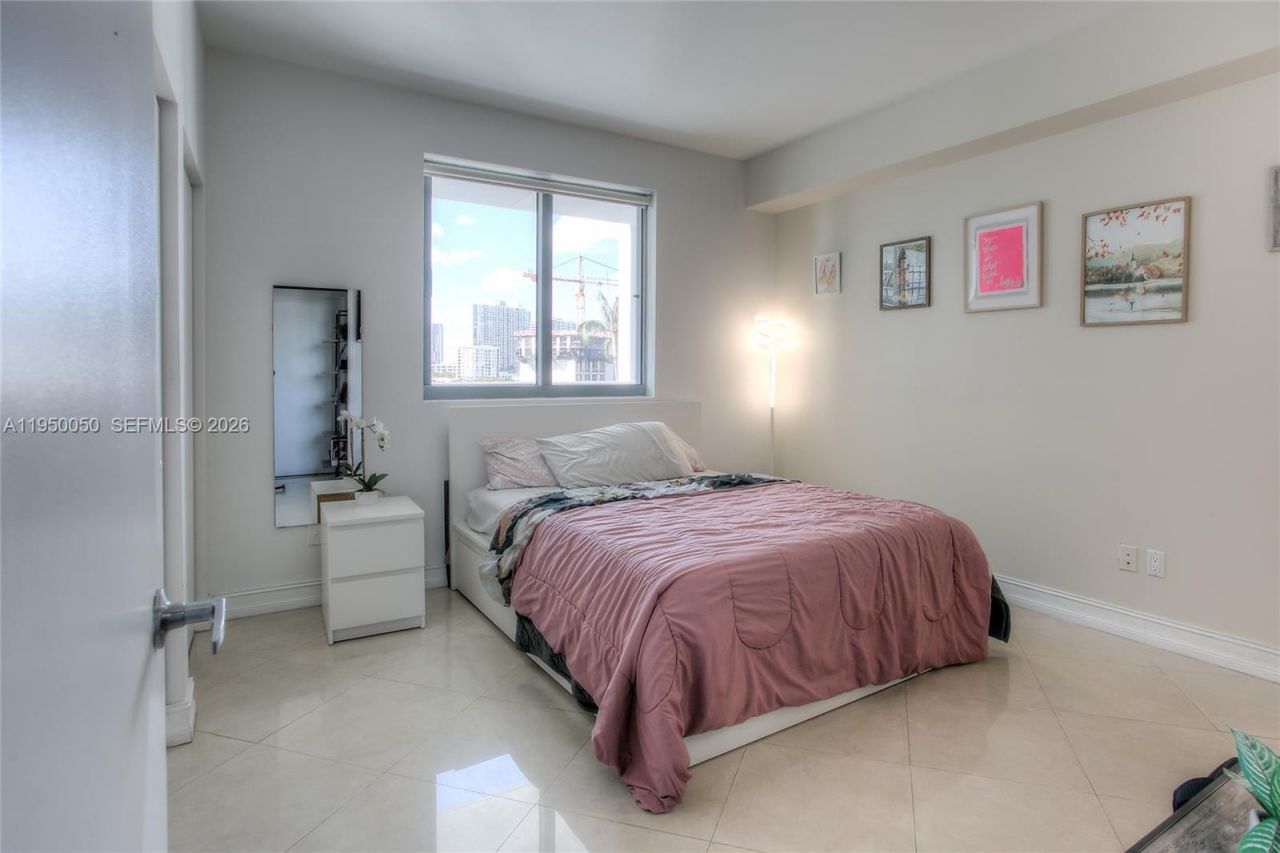 601 NE 36th St, Unit 710, Miami, FL 33137 Photo