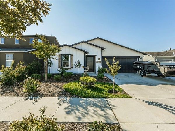 2161 Heidi Avenue, Sanger, CA 93657