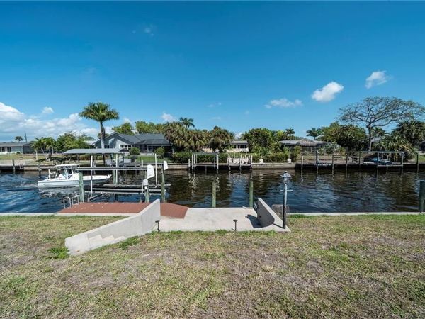 1433 SE 28th TER, CAPE CORAL, FL 33904