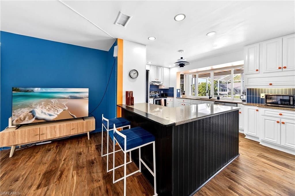 1433 SE 28th Ter, Cape Coral, FL 33904 Photo