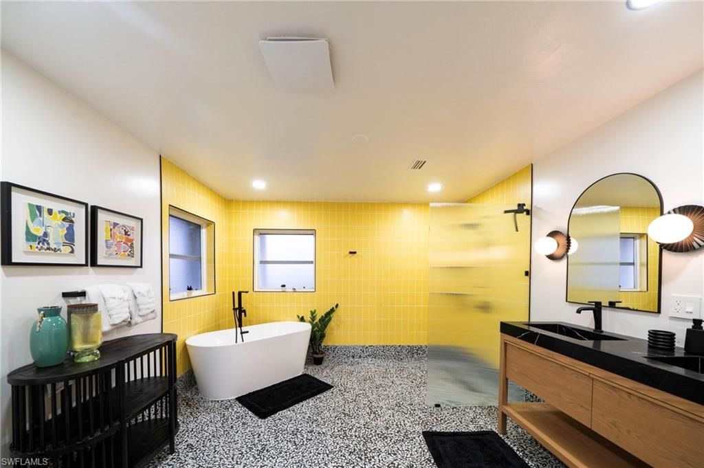 1433 SE 28th Ter, Cape Coral, FL 33904 Photo