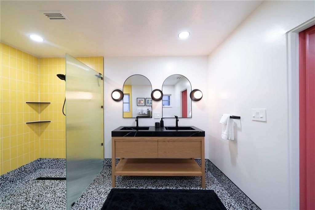 1433 SE 28th Ter, Cape Coral, FL 33904 Photo