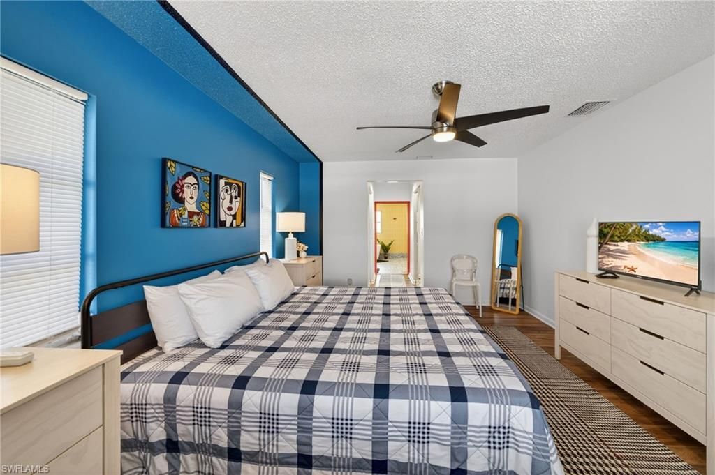 1433 SE 28th Ter, Cape Coral, FL 33904 Photo