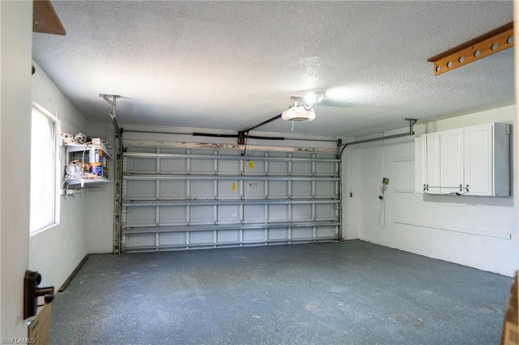 1433 SE 28th Ter, Cape Coral, FL 33904 Photo