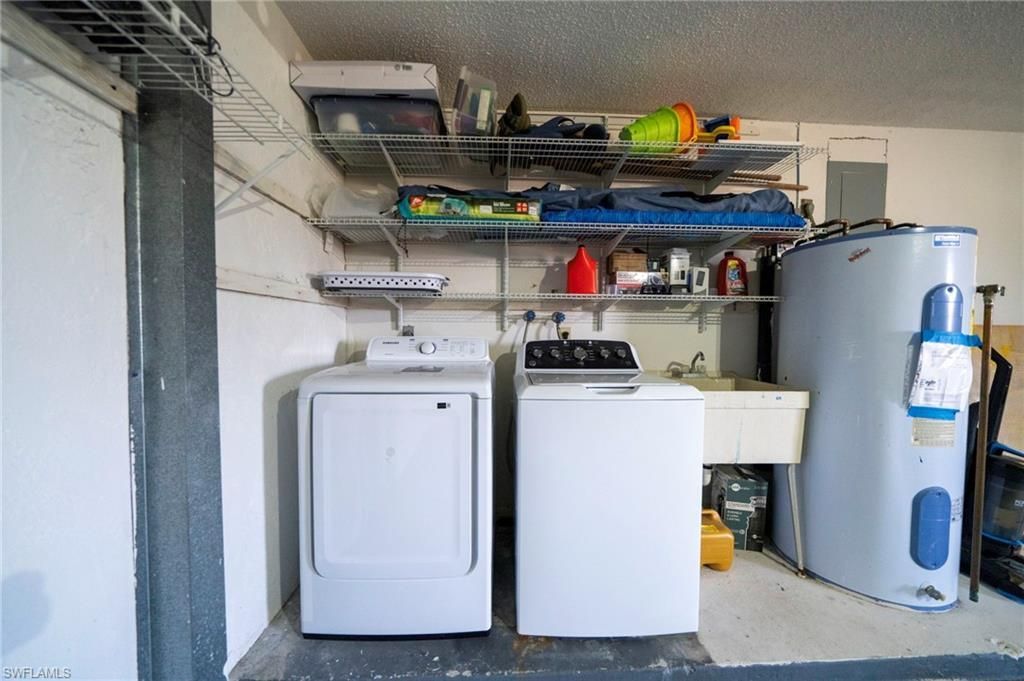 1433 SE 28th Ter, Cape Coral, FL 33904 Photo