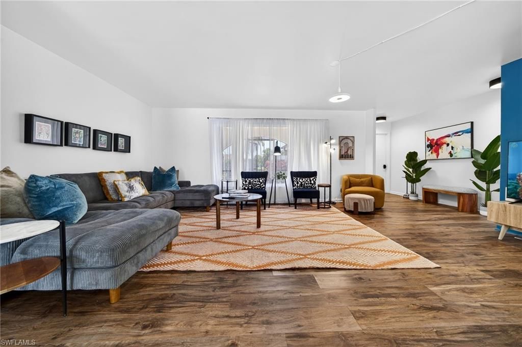 1433 SE 28th Ter, Cape Coral, FL 33904 Photo