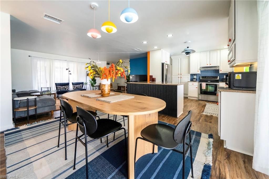 1433 SE 28th Ter, Cape Coral, FL 33904 Photo