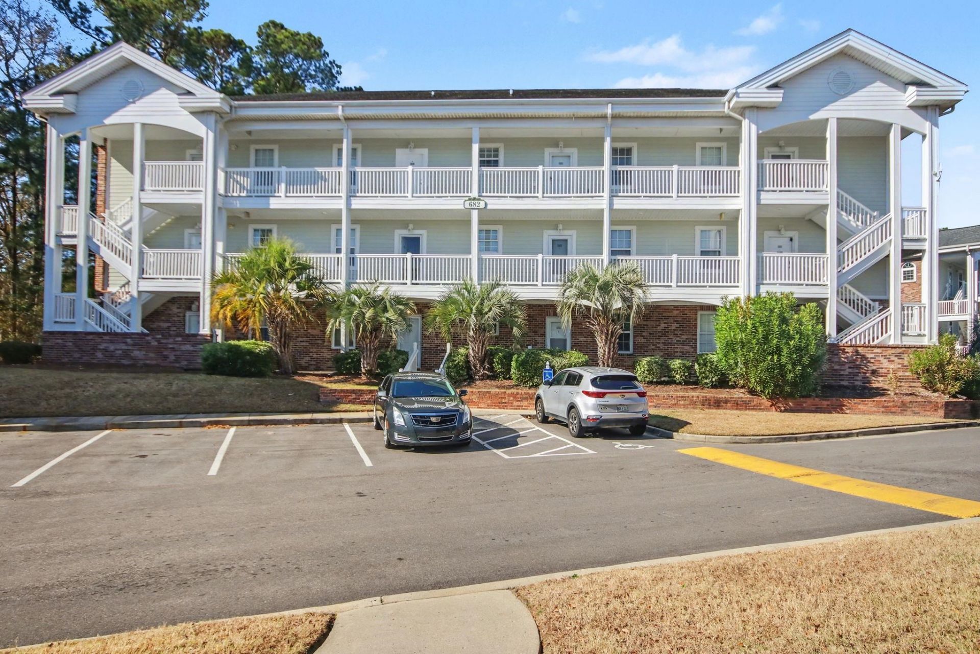 682 Riverwalk Dr. Photo 12