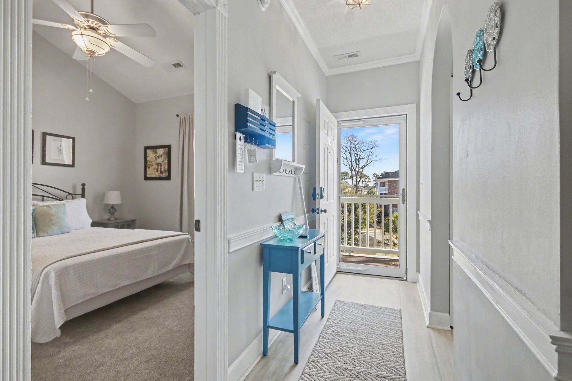 682 Riverwalk Dr. Photo 15