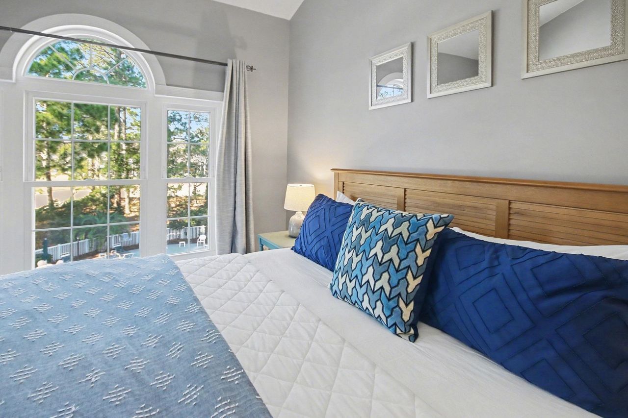 682 Riverwalk Dr. Photo 20