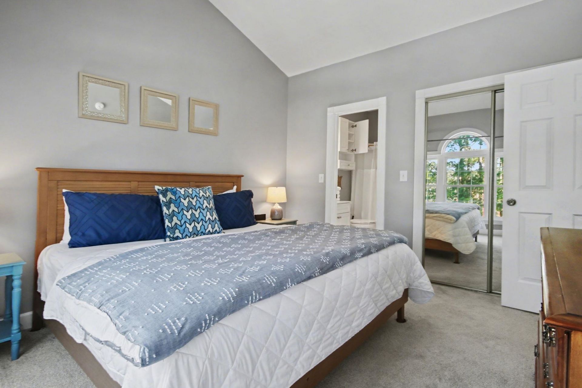 682 Riverwalk Dr. Photo 21