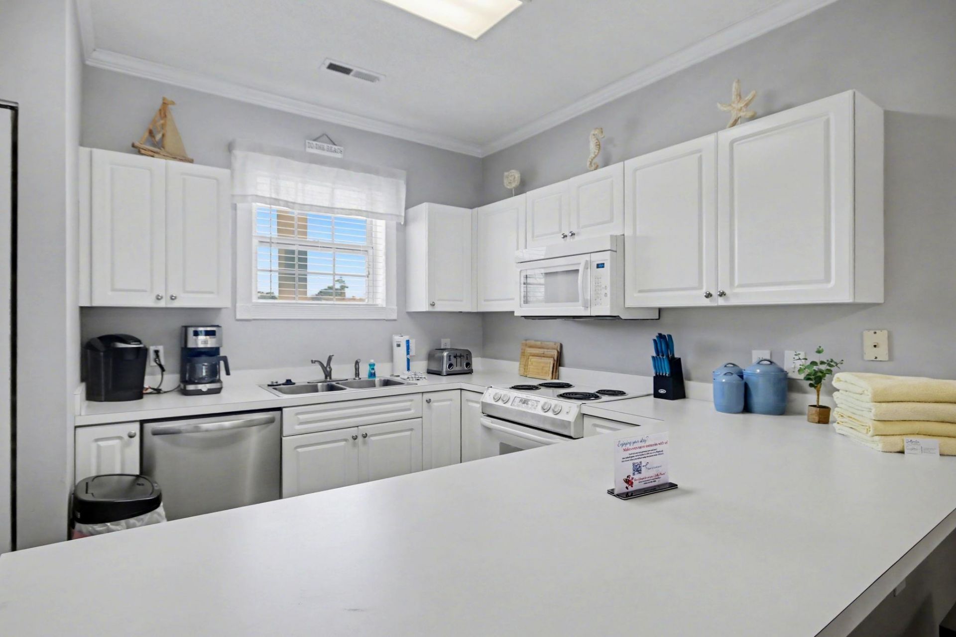 682 Riverwalk Dr. Photo 24