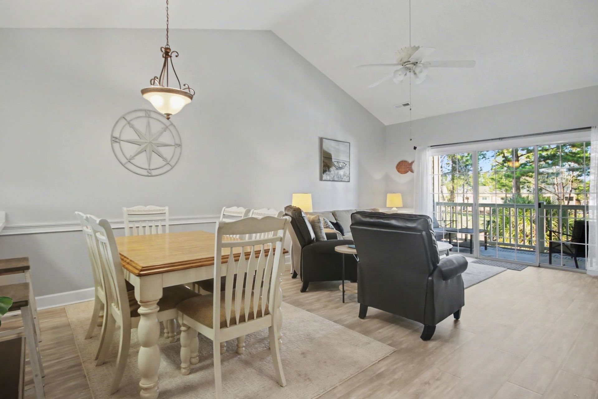 682 Riverwalk Dr. Photo 25