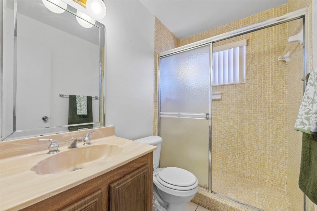 8400 Lagos De Campo Boulevard, Unit 209, Tamarac, FL 33321 Photo