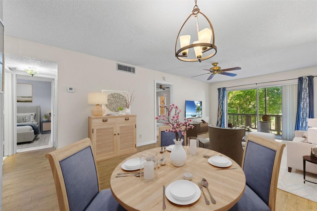 8400 Lagos De Campo Boulevard, Unit 209, Tamarac, FL 33321 Photo