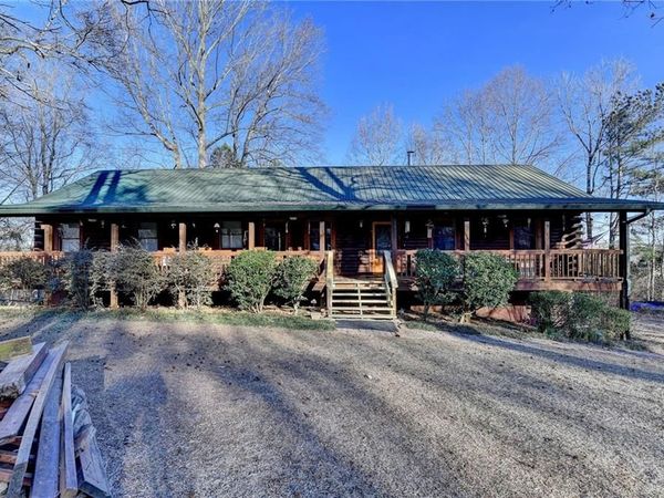 156 Bel Air Drive, Maysville, GA 30558