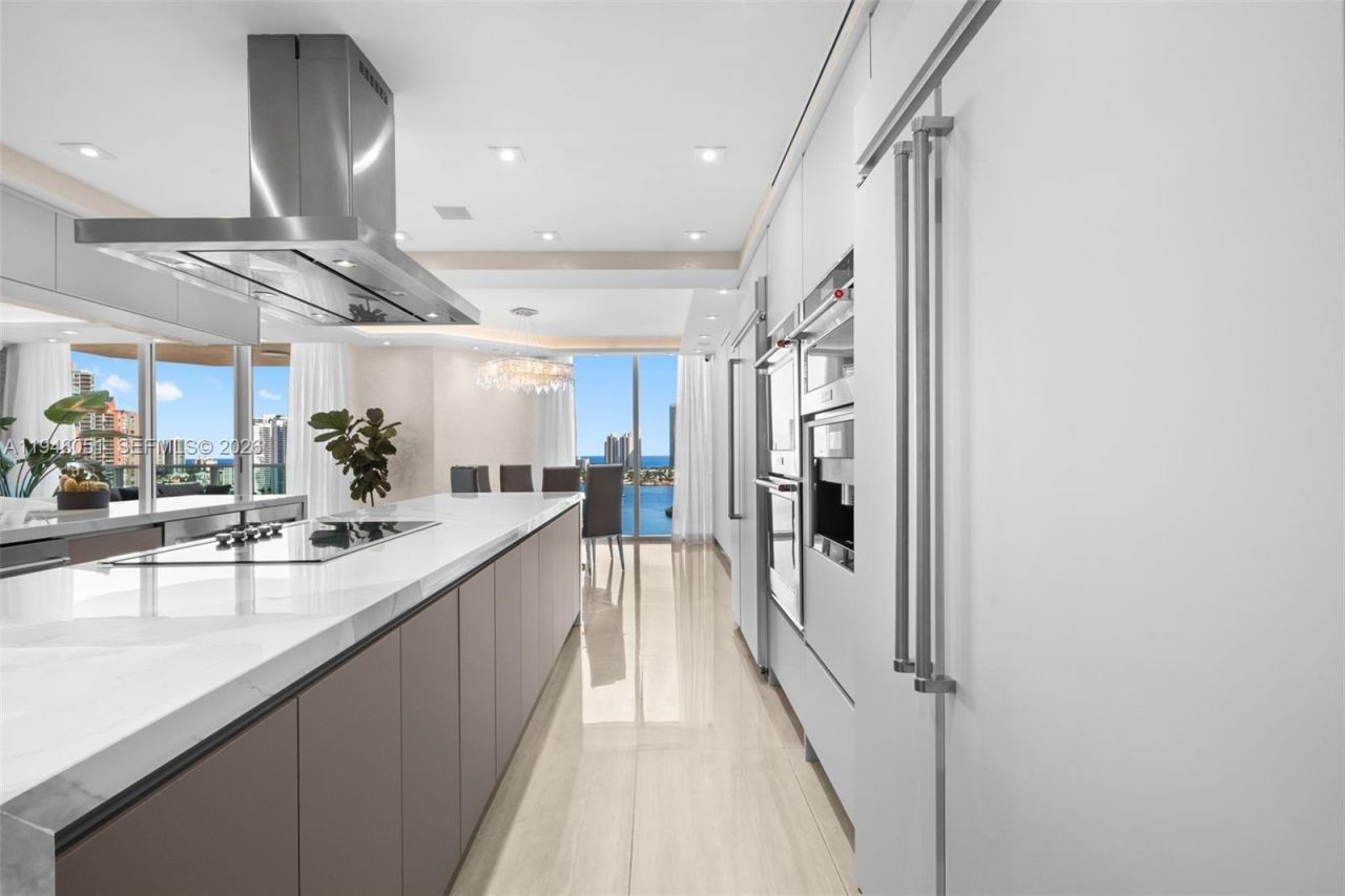 3301 NE 183rd St, Unit 2001, Aventura, FL 33160 Photo