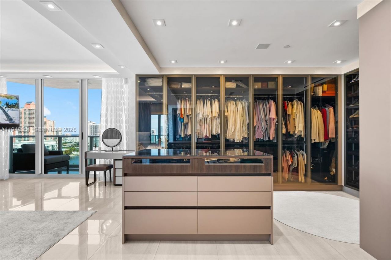 3301 NE 183rd St, Unit 2001, Aventura, FL 33160 Photo