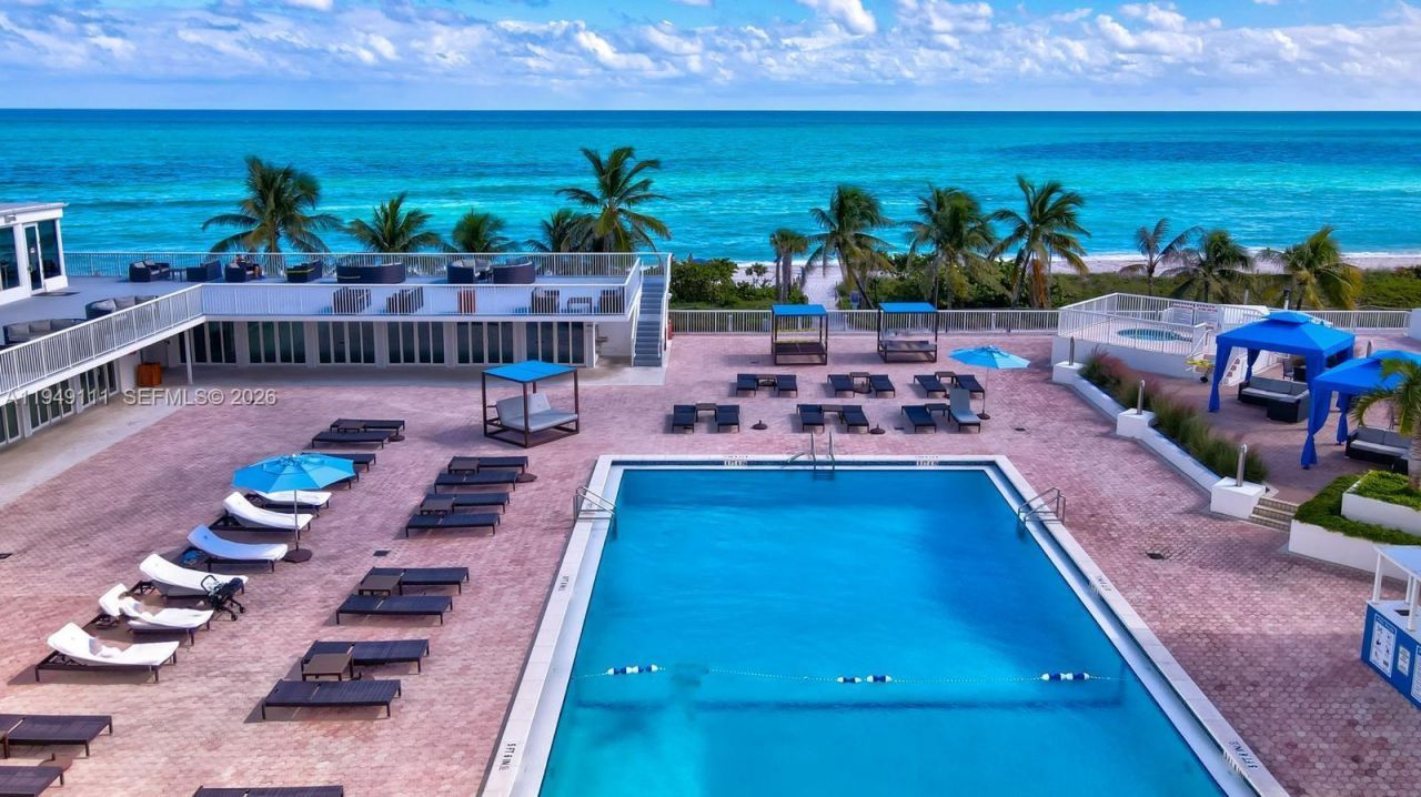 5401 Collins Ave, Unit 340, Miami Beach, FL 33140 Photo