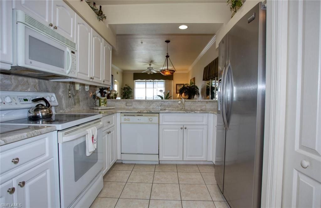 8056 Queen Palm Ln, Unit 644, Fort Myers, FL 33966 Photo