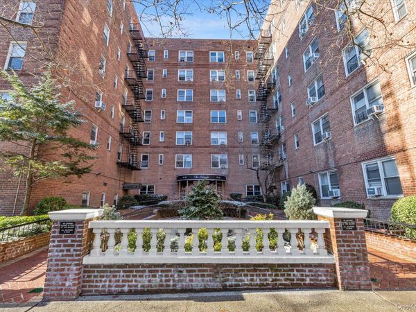 67-12 Yellowstone Boulevard , Unit E8, Forest Hills, NY 11375