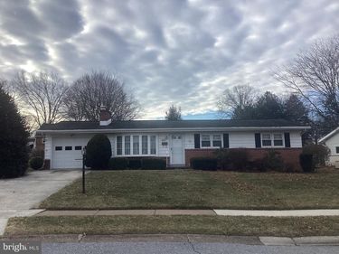4605 SURREY ROAD, HARRISBURG, PA 17109