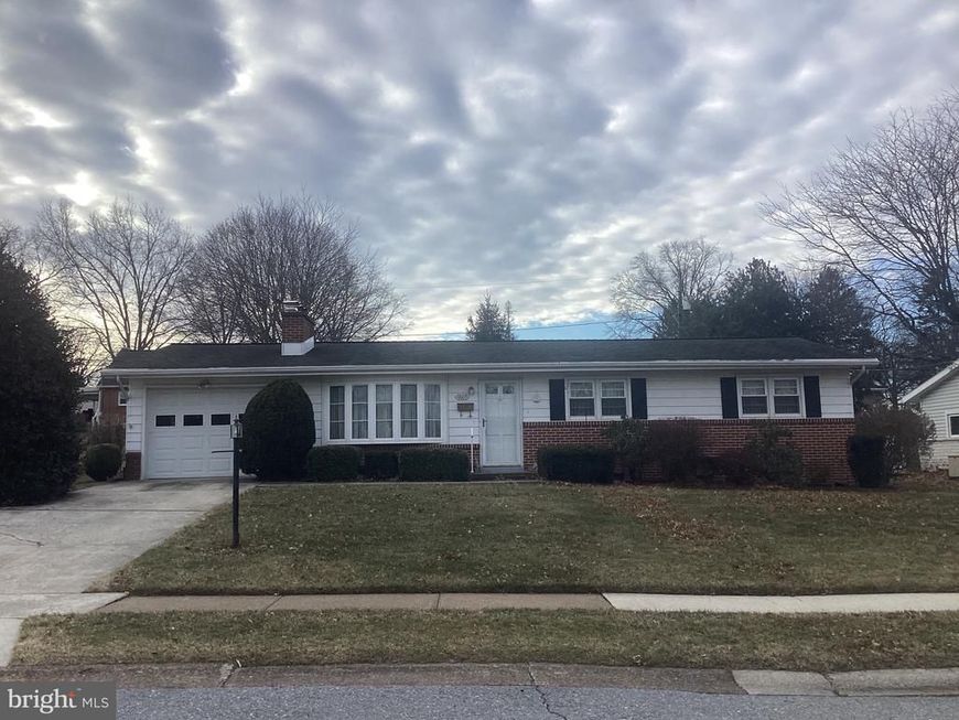 4605 Surrey Road, Harrisburg, PA 17109 Main Photo