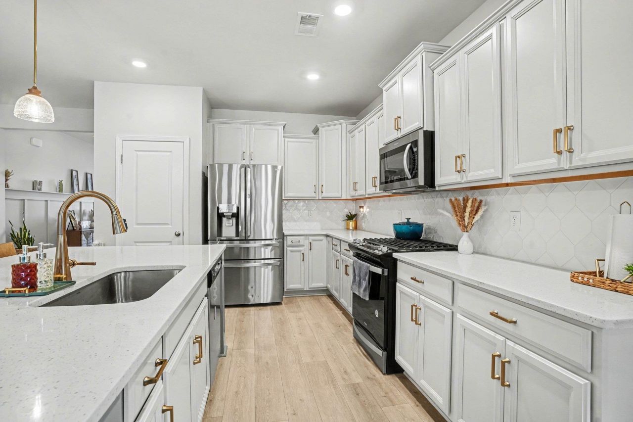 10142 Hamilton Branch Loop Photo 7