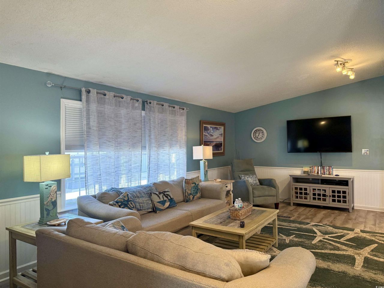 427 Meadowlark Dr.  Photo 13