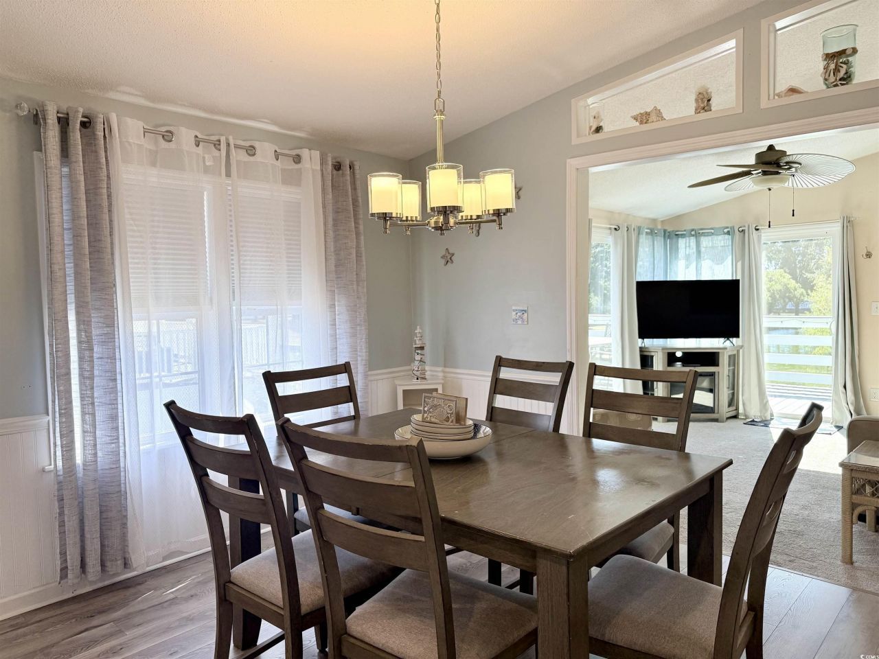 427 Meadowlark Dr.  Photo 6