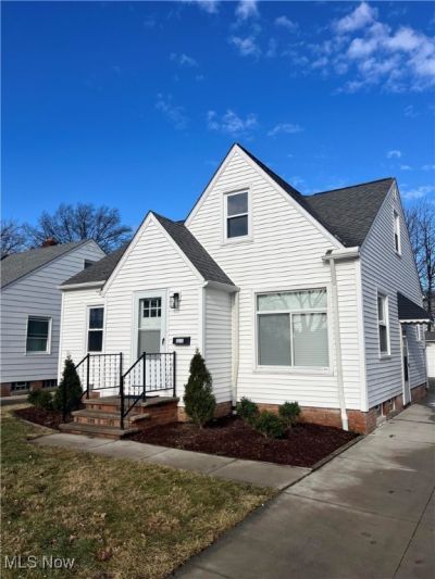 5212 Wood Avenue, Parma, OH 44134 Main Photo