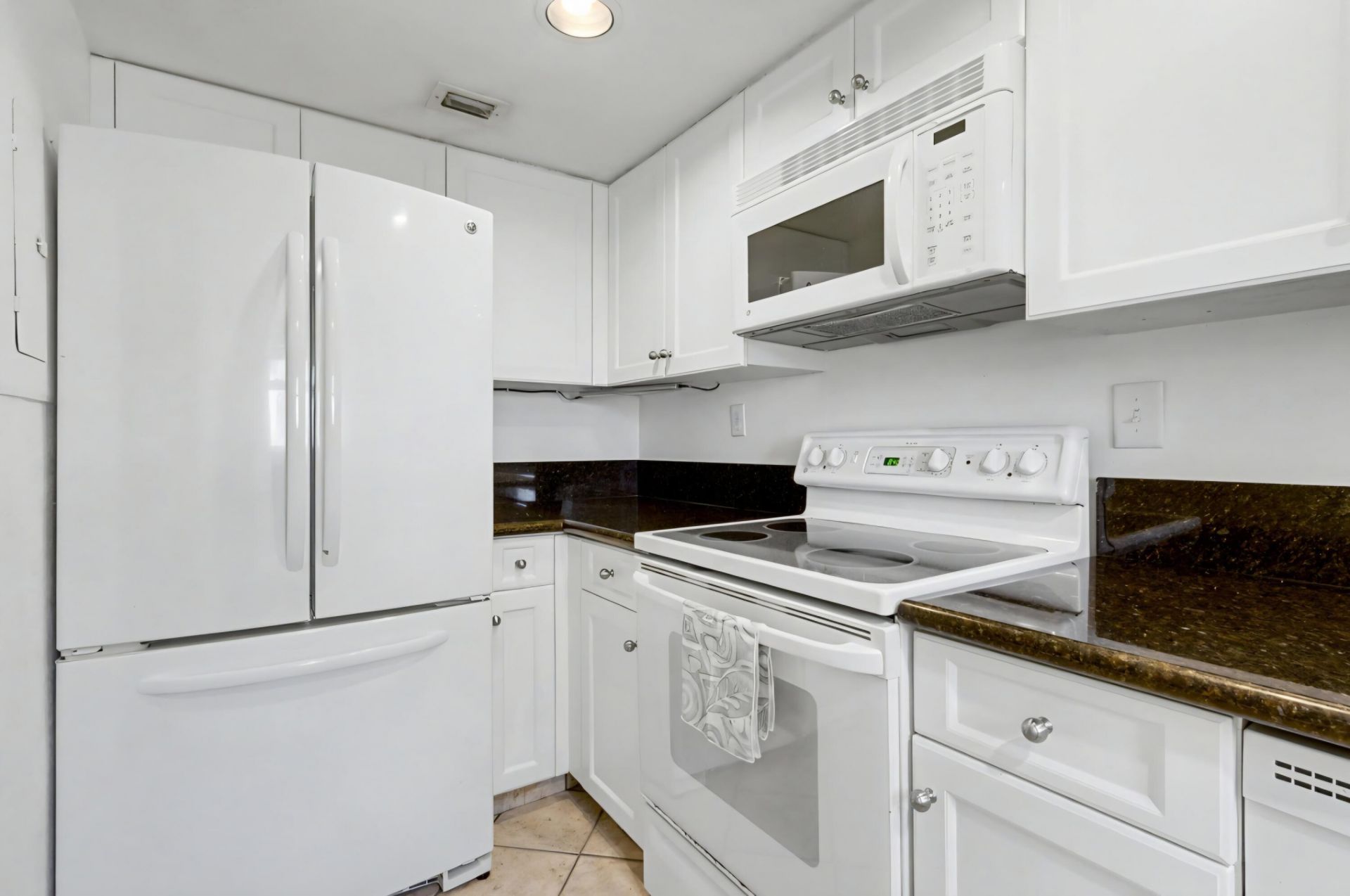 701 NW 19th Street, Unit 401, Fort Lauderdale, FL 33311 Photo