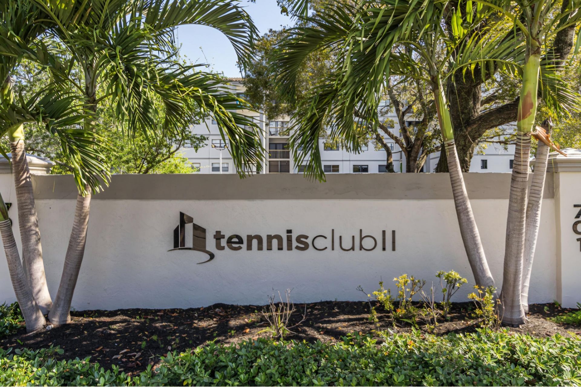 701 NW 19th Street, Unit 401, Fort Lauderdale, FL 33311 Photo