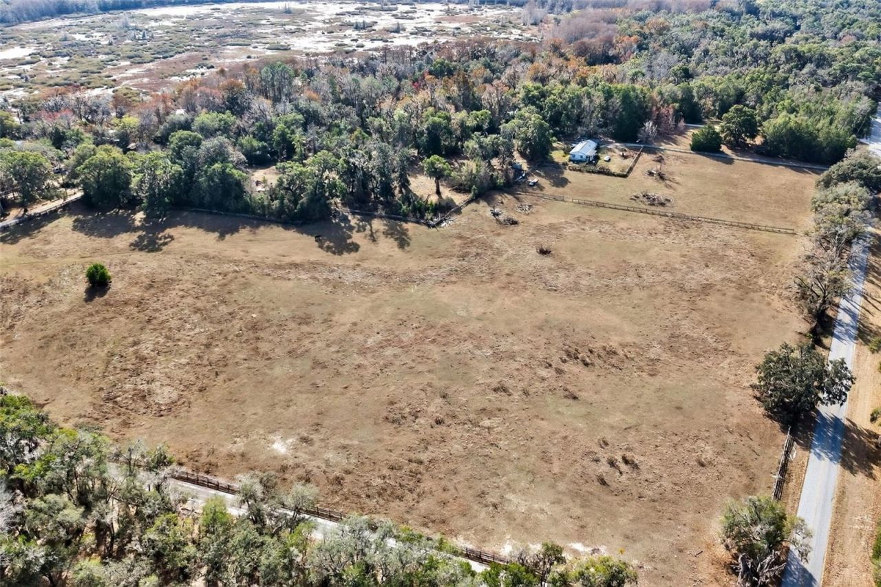 8989 S Great Oaks Drive, Floral City, FL 34436 Photo