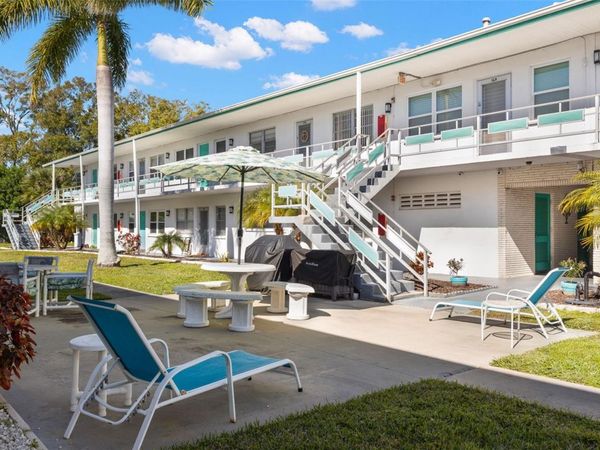 6050 21ST STREET N, Unit 17, ST PETERSBURG, FL 33714