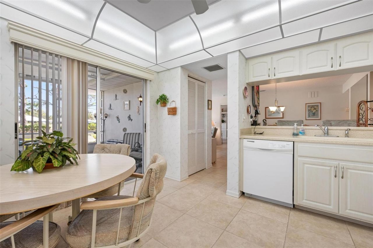 270 Cerromar Way S, Unit 57, Venice, FL 34293 Photo