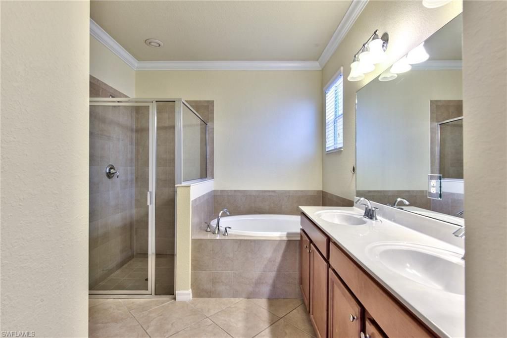 13566 Messino Ct , Estero, FL 33928 Photo